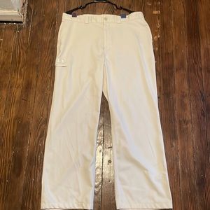 BN Under Armour white/cream Golf Pants - 38/30